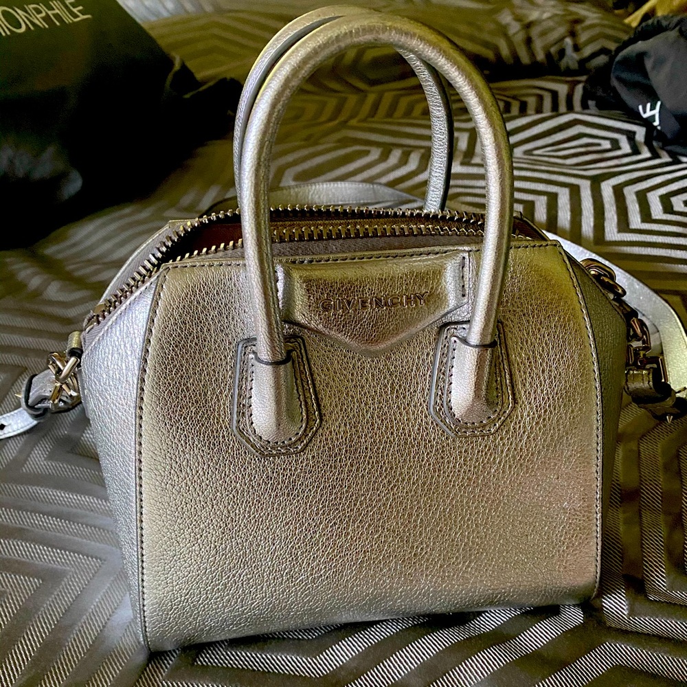 Metallic Silver Givenchy Antigona